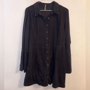 Free People Black Snap Front Long Top Size Large